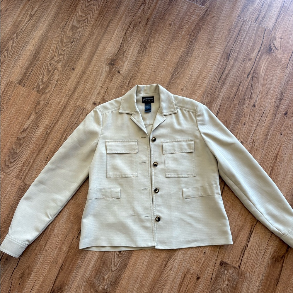 Liz Claiborne Women’s Beige Shirt Jacket